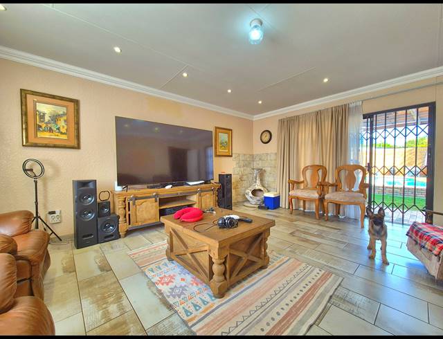 5 BEDROOM HOUSE FOR SALE IN BRENTHURST